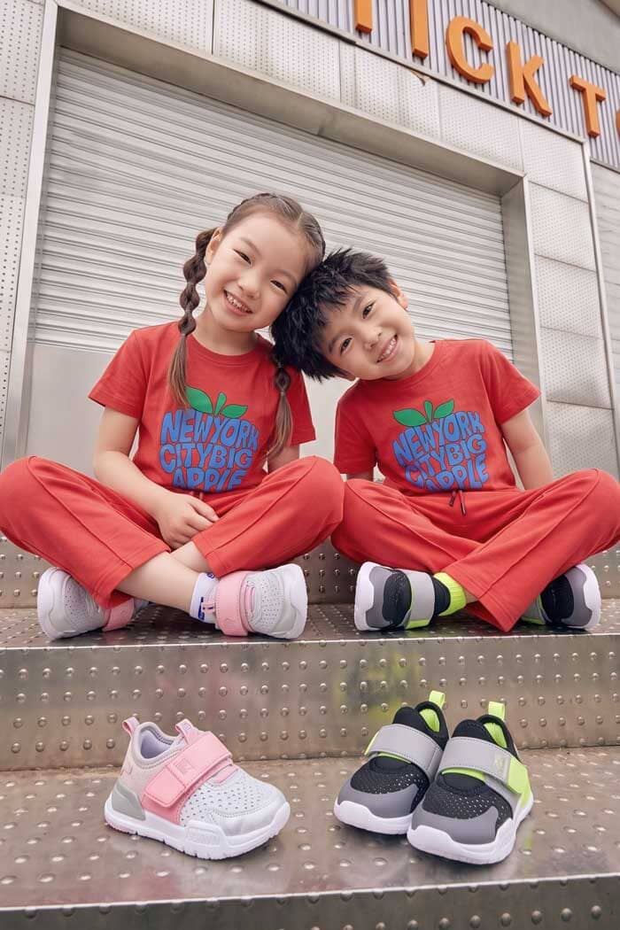 Tiny Teens Kid's New York City Minor Fault Twin Set